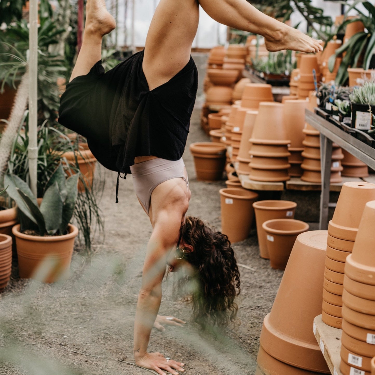 handstand pants#color_black